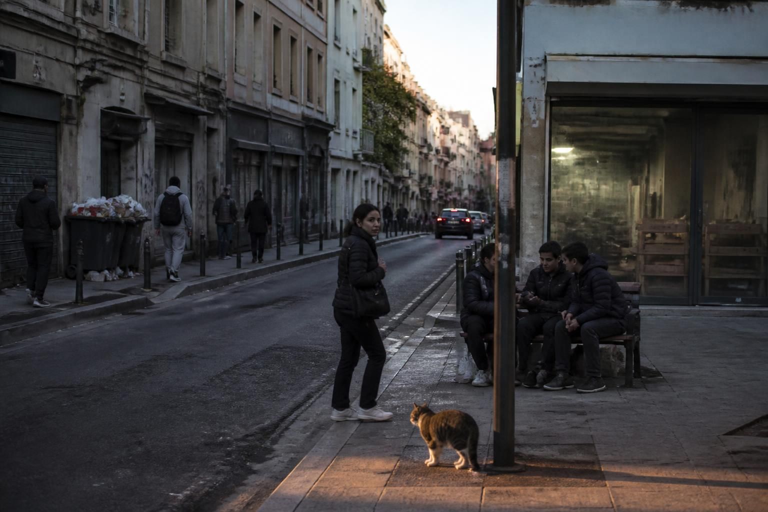 découvrez quels quartiers de grenoble éviter pour garantir un investissement immobilier sûr et rentable. nos conseils experts vous aident à identifier les zones à risques et à faire le bon choix.