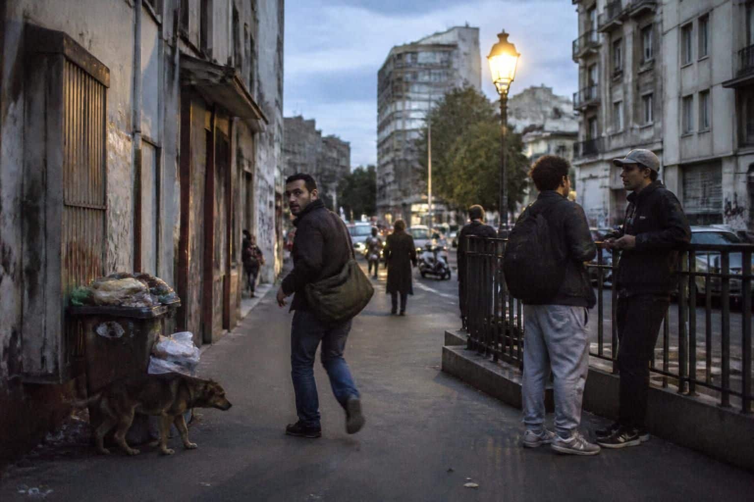 découvrez quels sont les quartiers de paris à éviter pour garantir votre sécurité et apprenez les conseils essentiels pour vous protéger efficacement lors de vos déplacements.